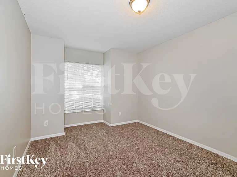 709 La Costa St — Photo 15