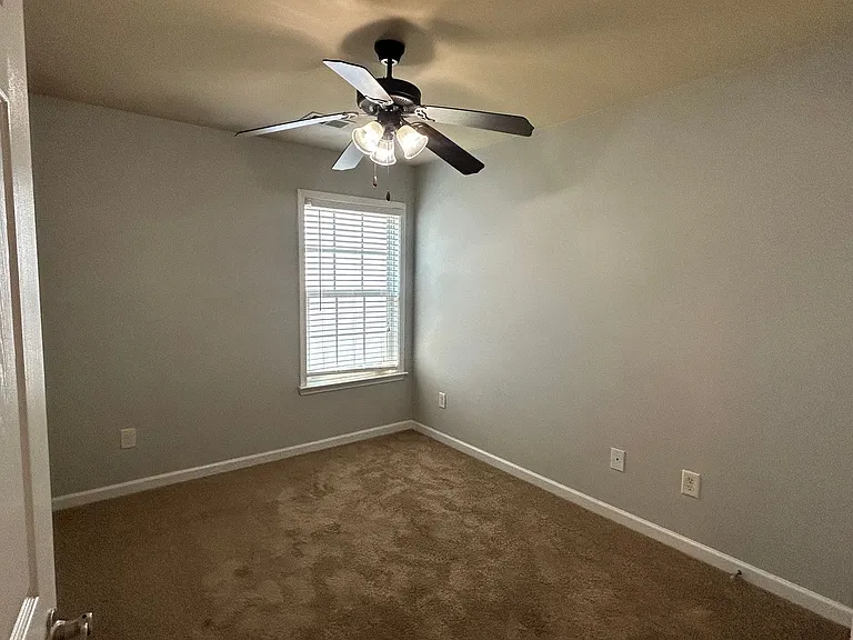 2190 River Park Ct — Photo 9