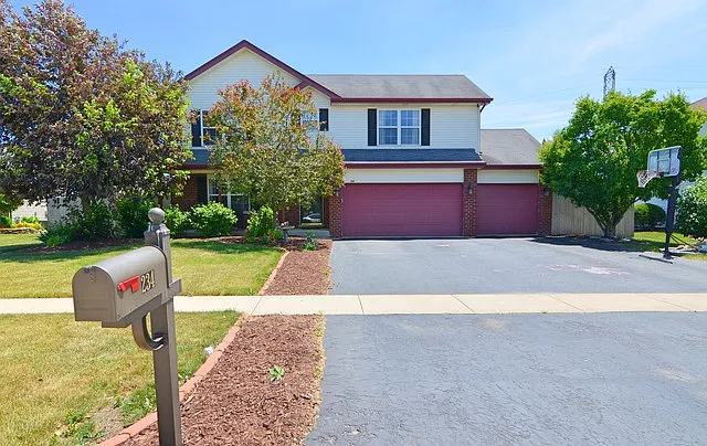 234 Hancock Dr photo 1