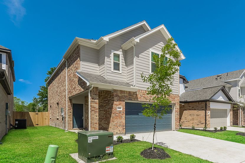 1st image of 1406 Ester Ln