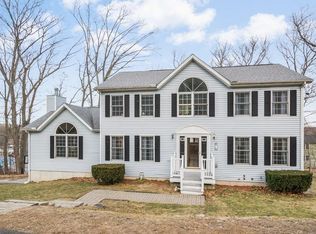 3 Richardson Rd, Burlington, MA 01803