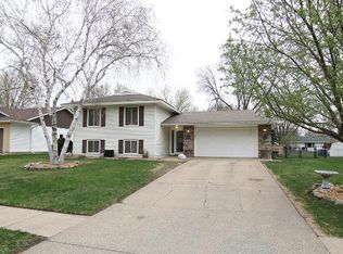 849 Greening Dr, Apple Valley, MN 55124