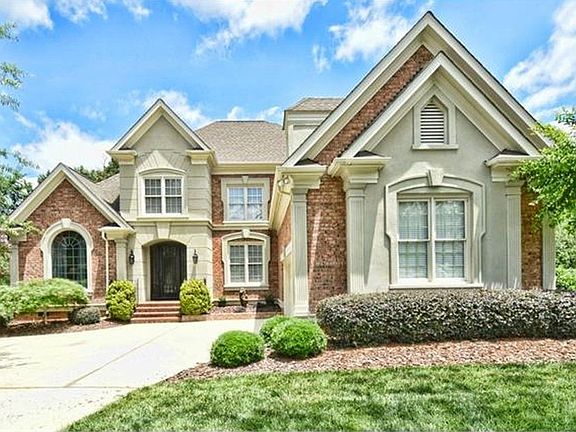 2nd image of 3423 Maryhurst Ln