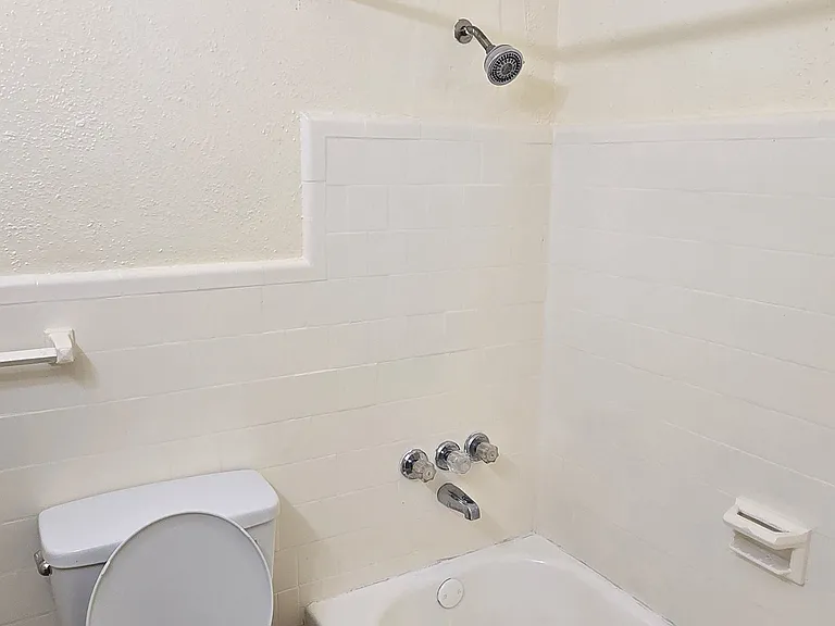 3602 Rosedale Ave #10 — Photo 6