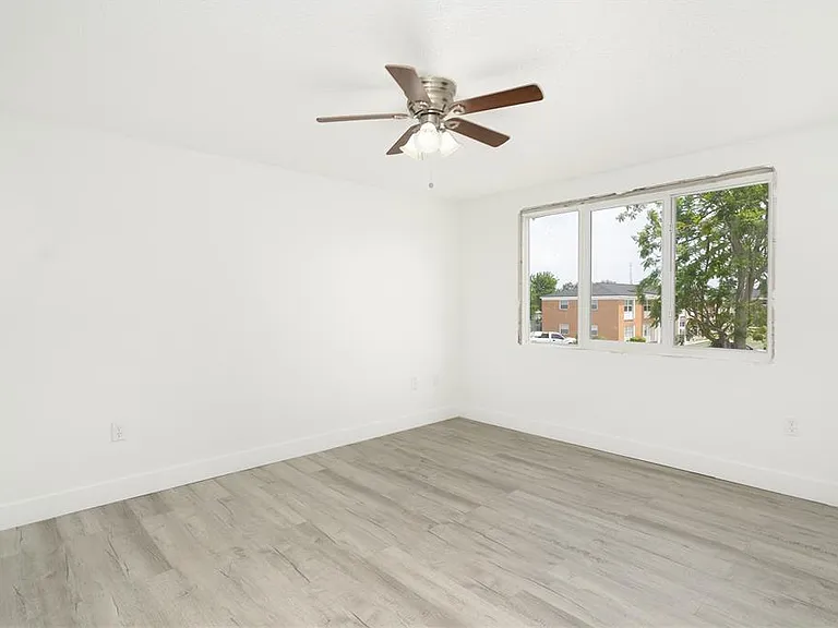 22291 Westchester Blvd #206 — Photo 15