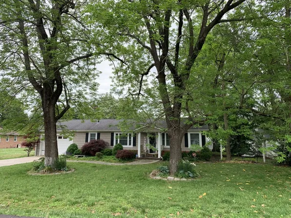 112 S 4th St, Lilbourn, MO 63862