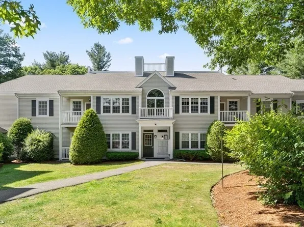 750 Brookside Dr #G, Andover, MA 01810