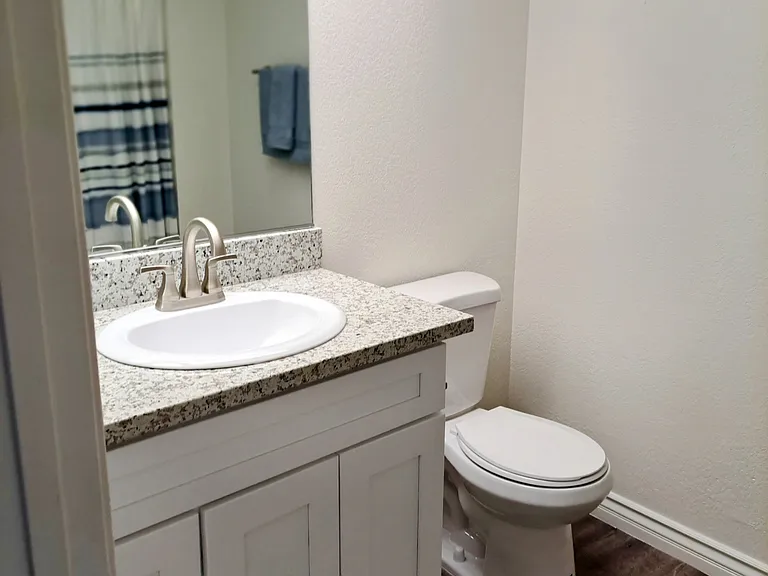 Raintree Apartments — Photo 15