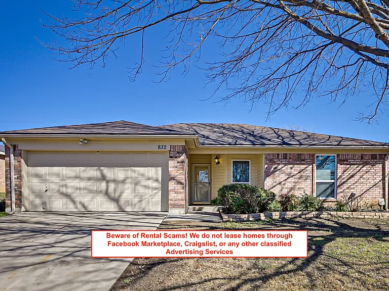 832 Blue Ridge Dr — Photo 1