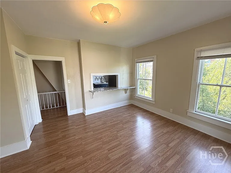 218 W Anderson St #UPPER — Photo 29