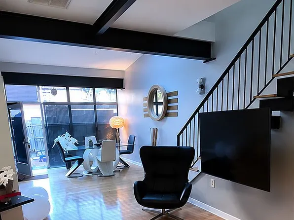 242 Centre St Unit 4, Trenton, NJ 08611