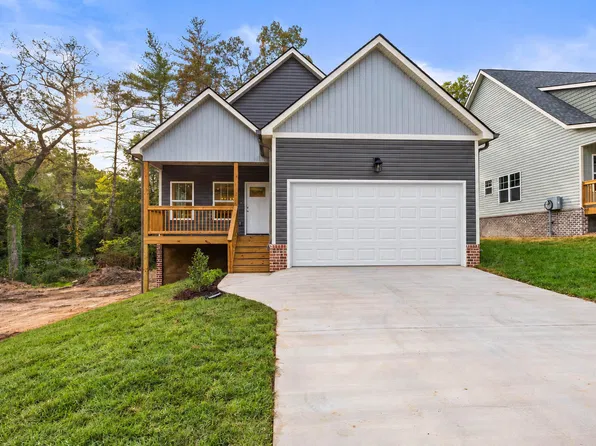 15 Greenslake Rd, Rossville, GA 30741