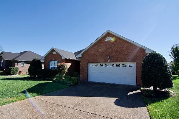 1st image of 165 Peppertree Ln