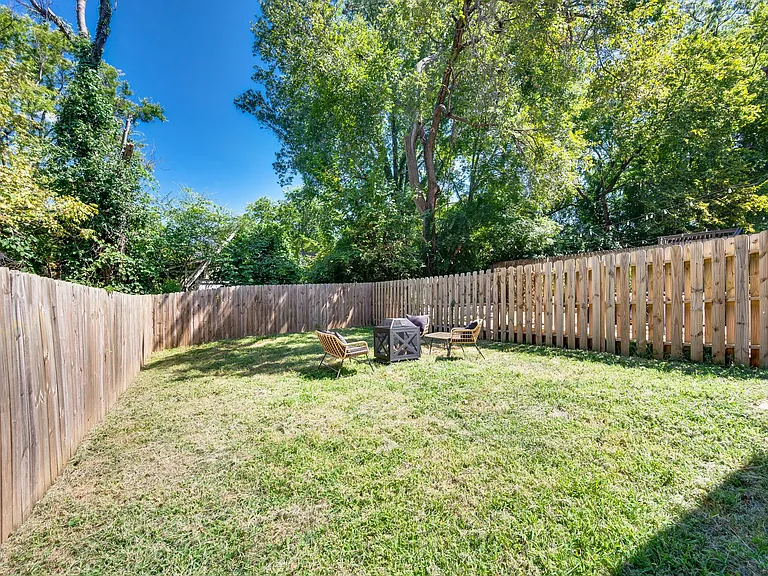 939 Spain Ave — Photo 24