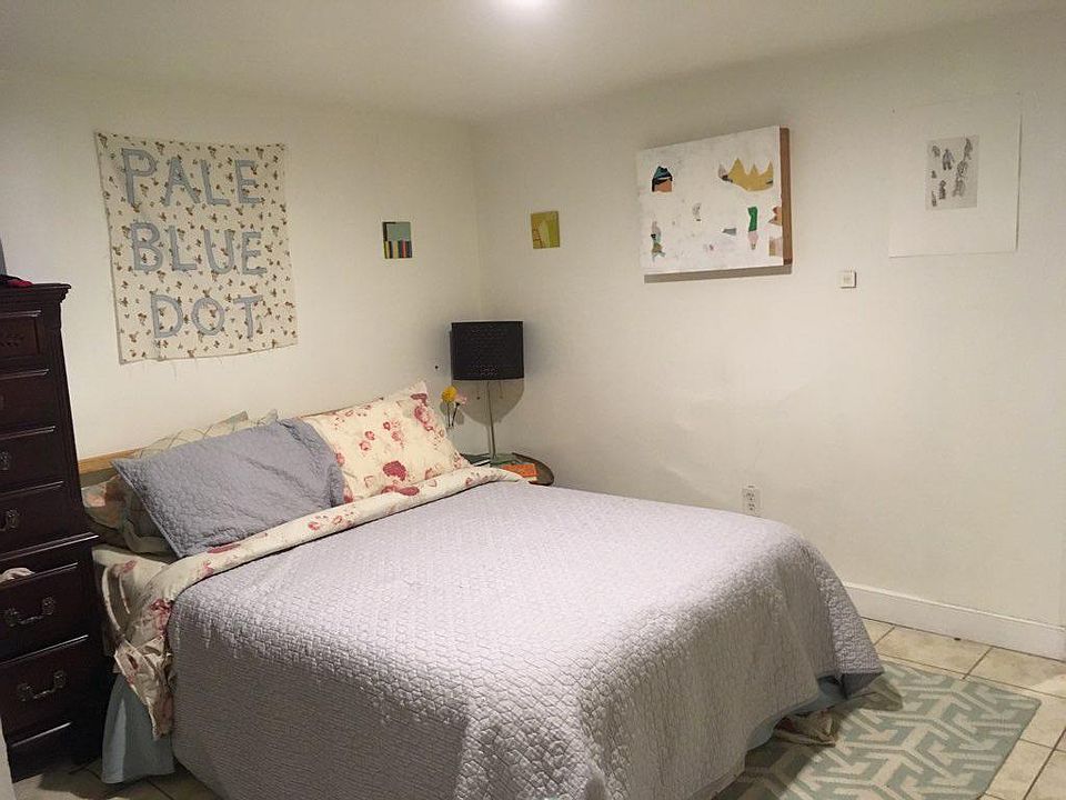 1st image of 2803 W Grace St #B