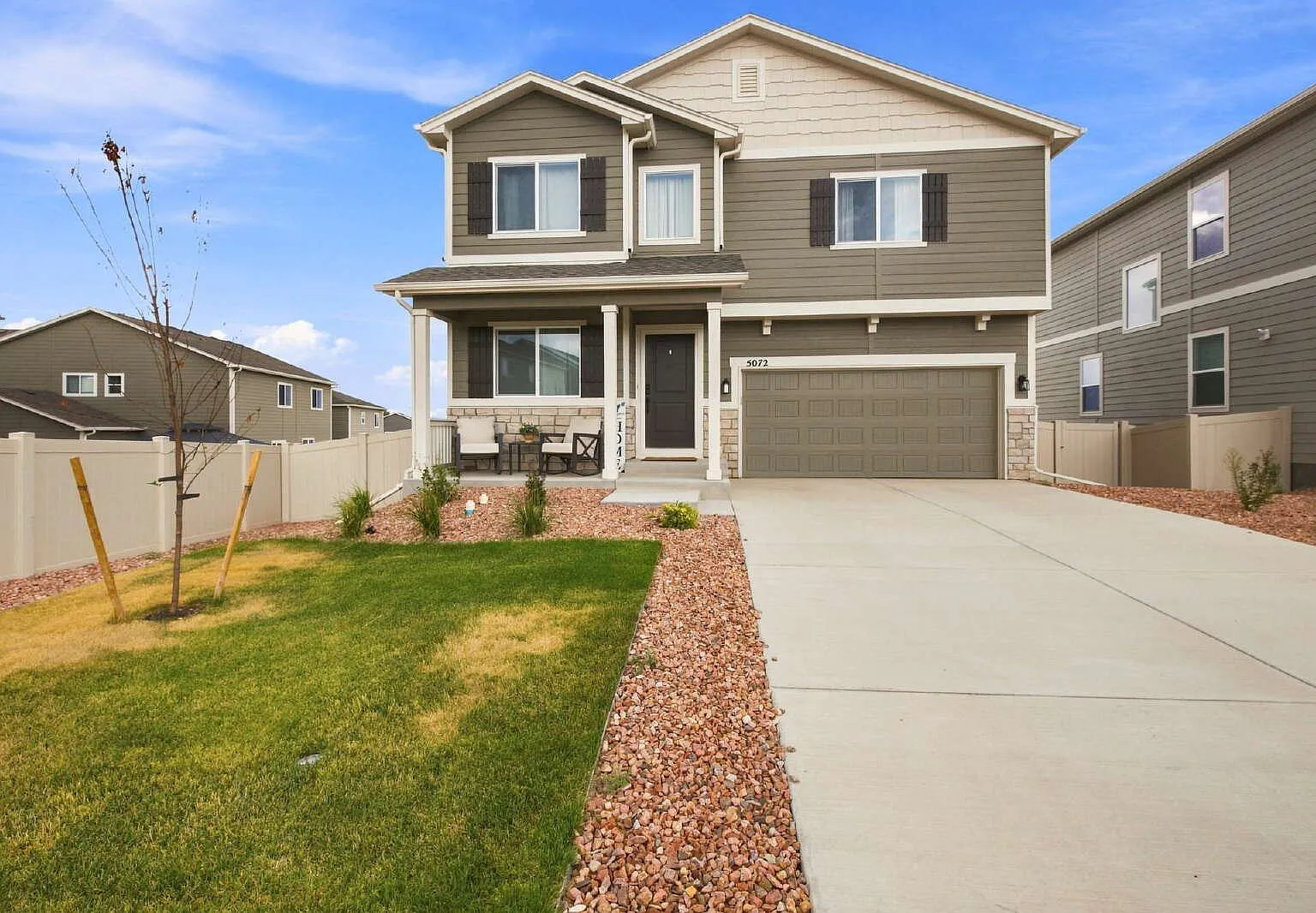 5 bed, 3.5 bath, 3190 sqft, $3,200 — Photo 1
