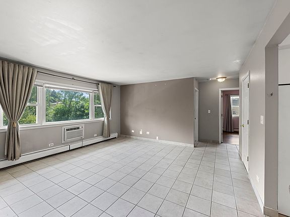 3rd image of 255 E Oak St APT 12