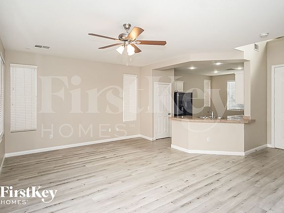 3rd image of 7617 French Springs St