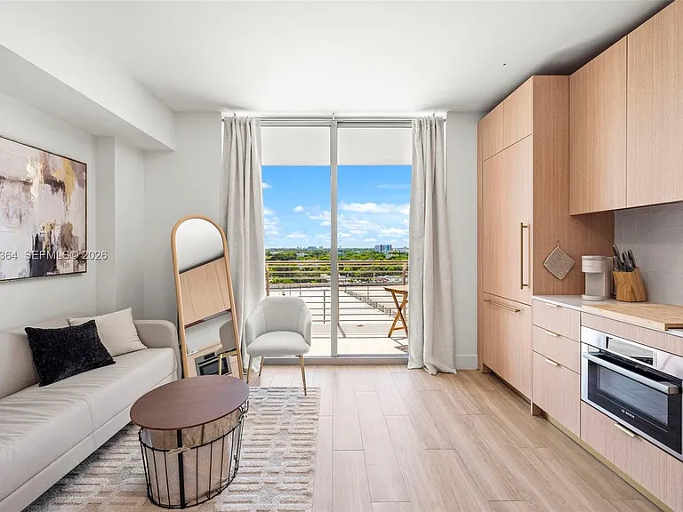90 NE 32nd St #925 — Photo 4