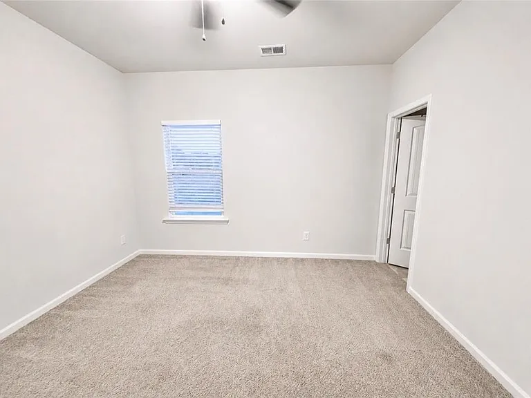 757 Laurel Cove Dr — Photo 24