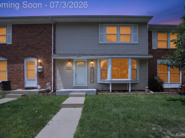 13274 Lake Point Blvd, Belleville, MI 48111