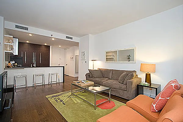 Sold by Red Star New York | media 2