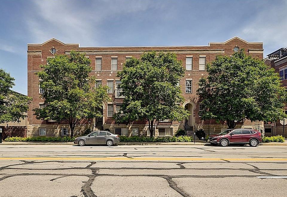 1st image of 420 E Ohio St APT B