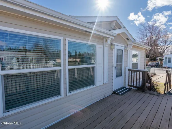 2125 W Yorkshire Ave, Coeur D Alene, ID 83815