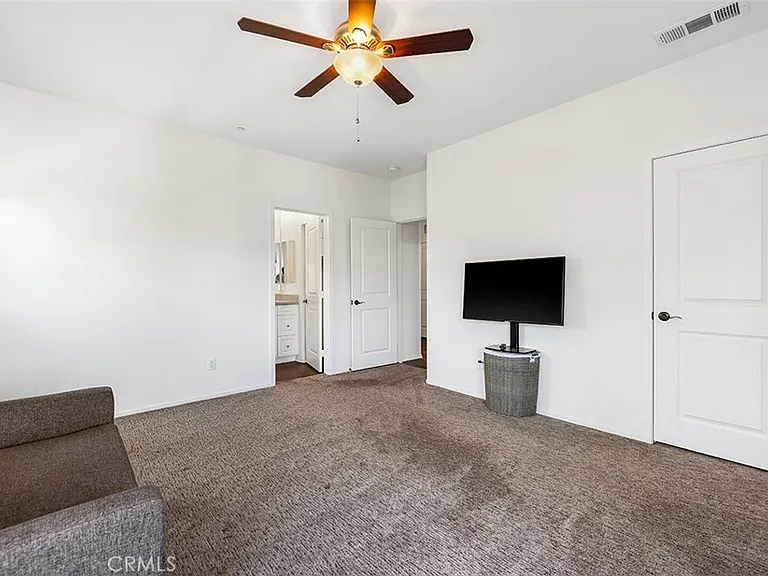 596 S Casita St — Photo 14