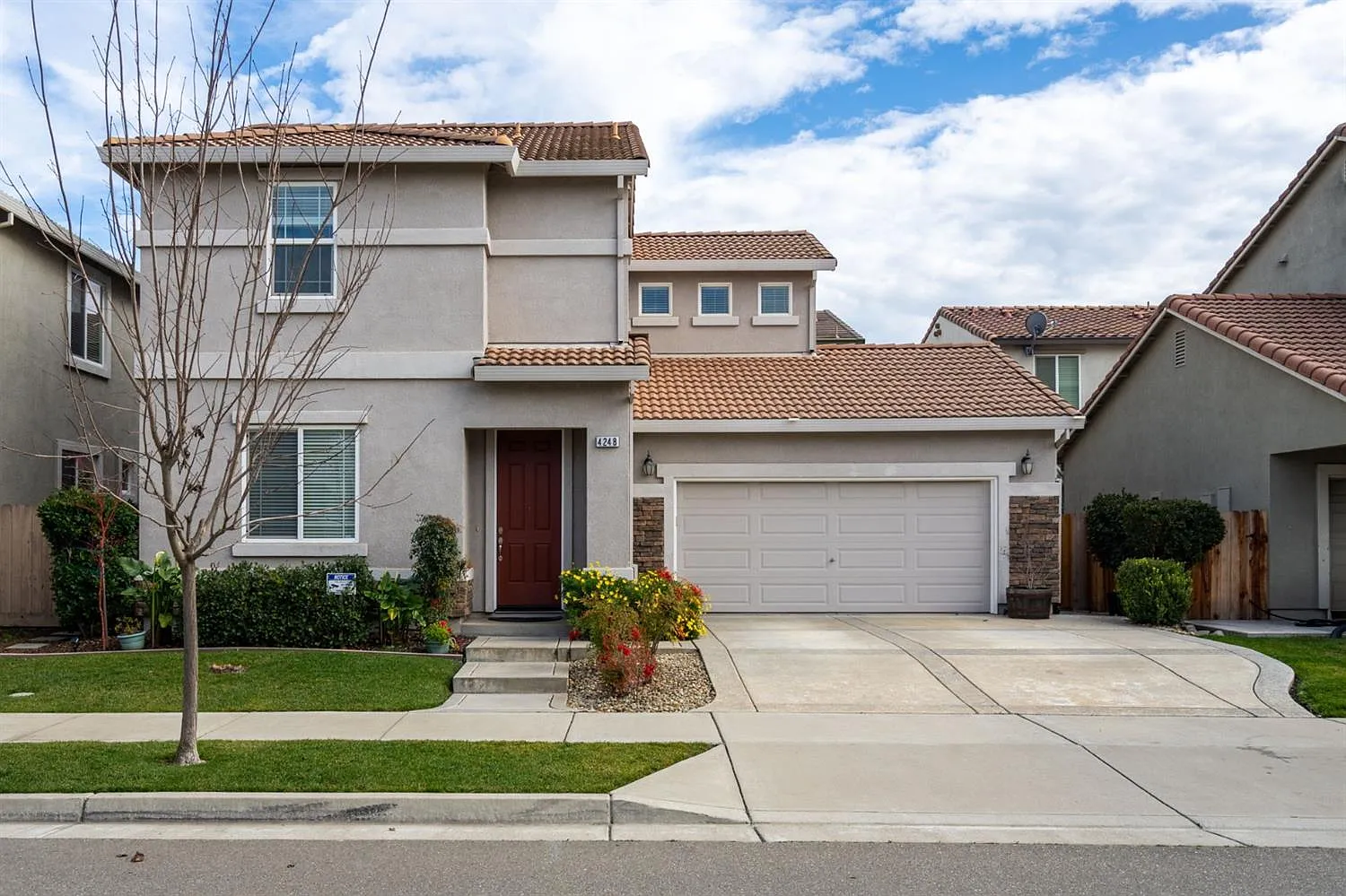 4248 Dardanelles St photo 1