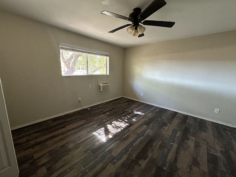Living area with wall heater / Air Conditioning