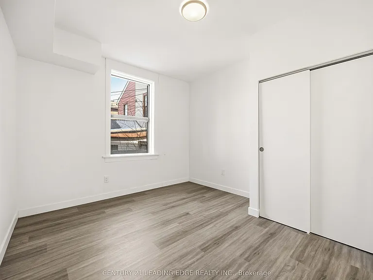 1A Leonard Ave #1 — Photo 28