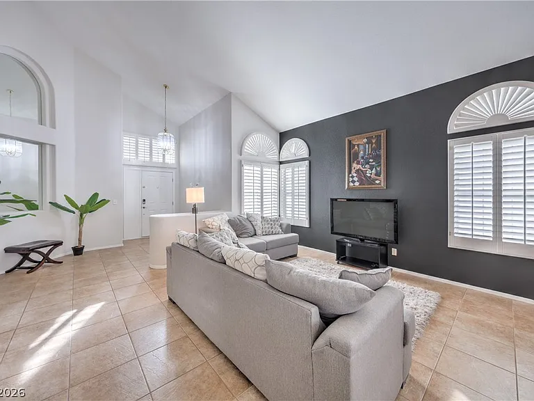 271 Sunshine Springs Ct — Photo 8