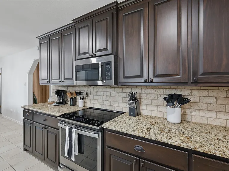328 Shawnee Trl — Photo 14