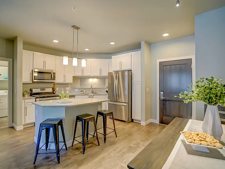 Market West Apartments — Photo 13