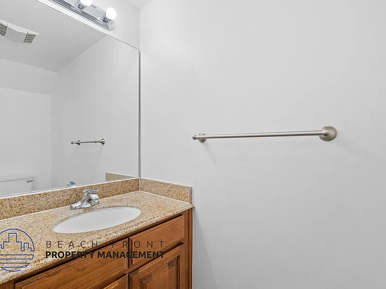 14740 Erwin — Photo 8