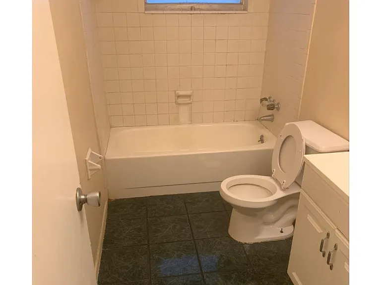 115 W 7th St #115 — Photo 7