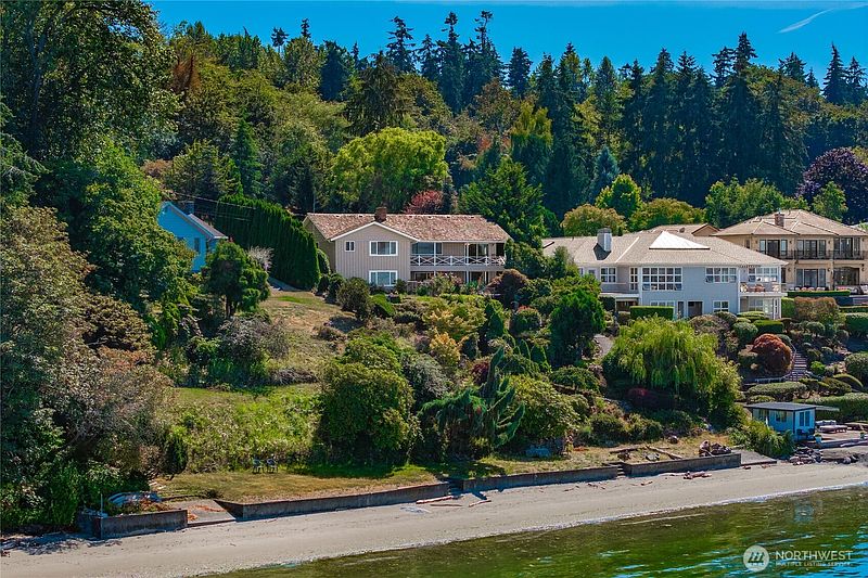 2nd image of 29903 Marine View Drive SW