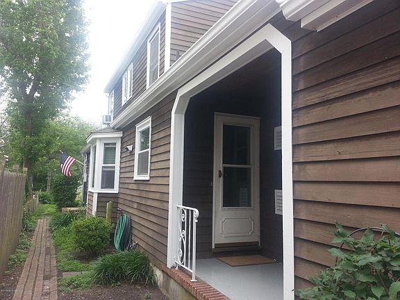 2nd image of 186 Bridge Ave