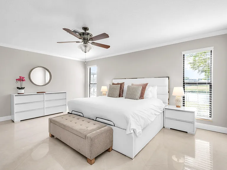 3250 Lakeview Blvd — Photo 15