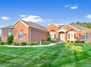 187 Shining Moon Path, Gilberts, IL 60136