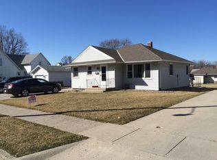 609 10th St, Manning, IA 51455