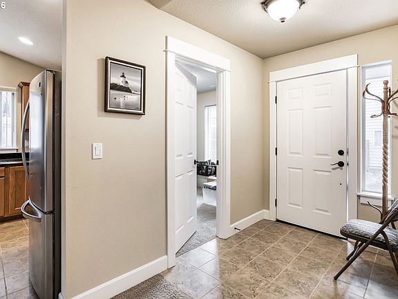 3rd image of 9801 NE 91st Ct