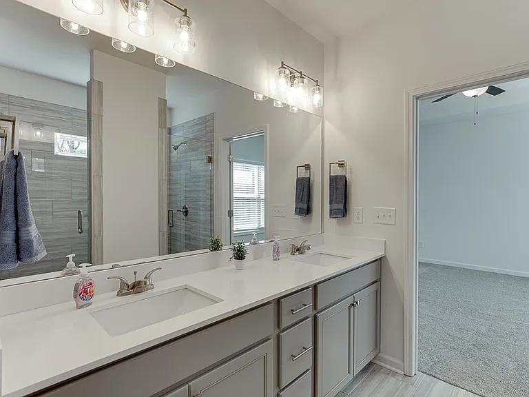 198 Blue Dragon Dr — Photo 32