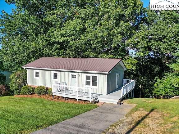 4th image of 511 Little River Drive