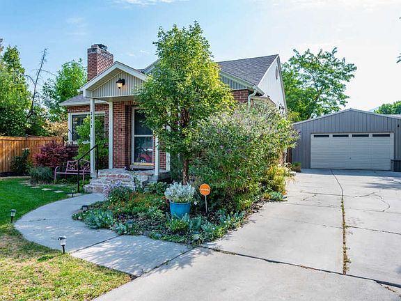 3rd image of 3419 S Lorraine Cir E