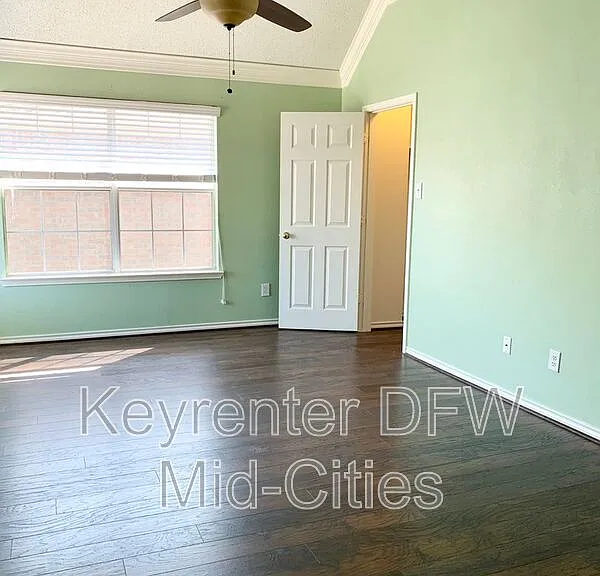 8702 Saddlehorn Dr — Photo 28