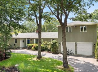 8 Johnson Dr, East Quogue, NY 11942