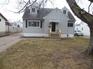 1727 Dill St, Burlington, IA 52601