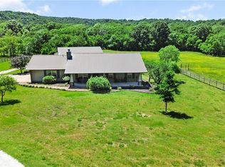 15575 River View Ln, Fayetteville, AR 72704